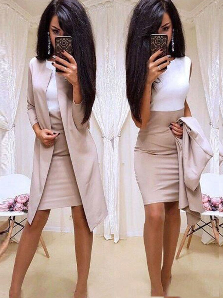Damen Elegante und vielseitige Blazerjacke mit semi-transparenten Ärmeln Stalluxe