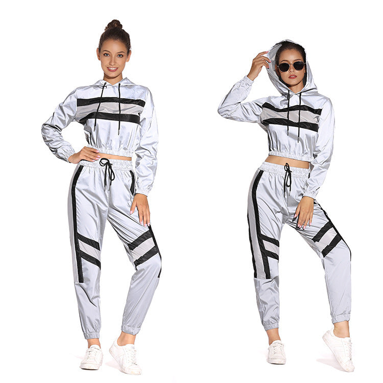 Damen Cropped Hoodie mit sportlichem Streifen-Design Stalluxe