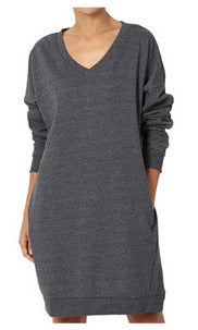 Damen Sweatkleid mit tiefem V-Ausschnitt und praktischen Taschen Stalluxe