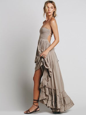 Damen Langes Sommerkleid mit elegantem Rüschensaum und Spaghettiträgern Stalluxe