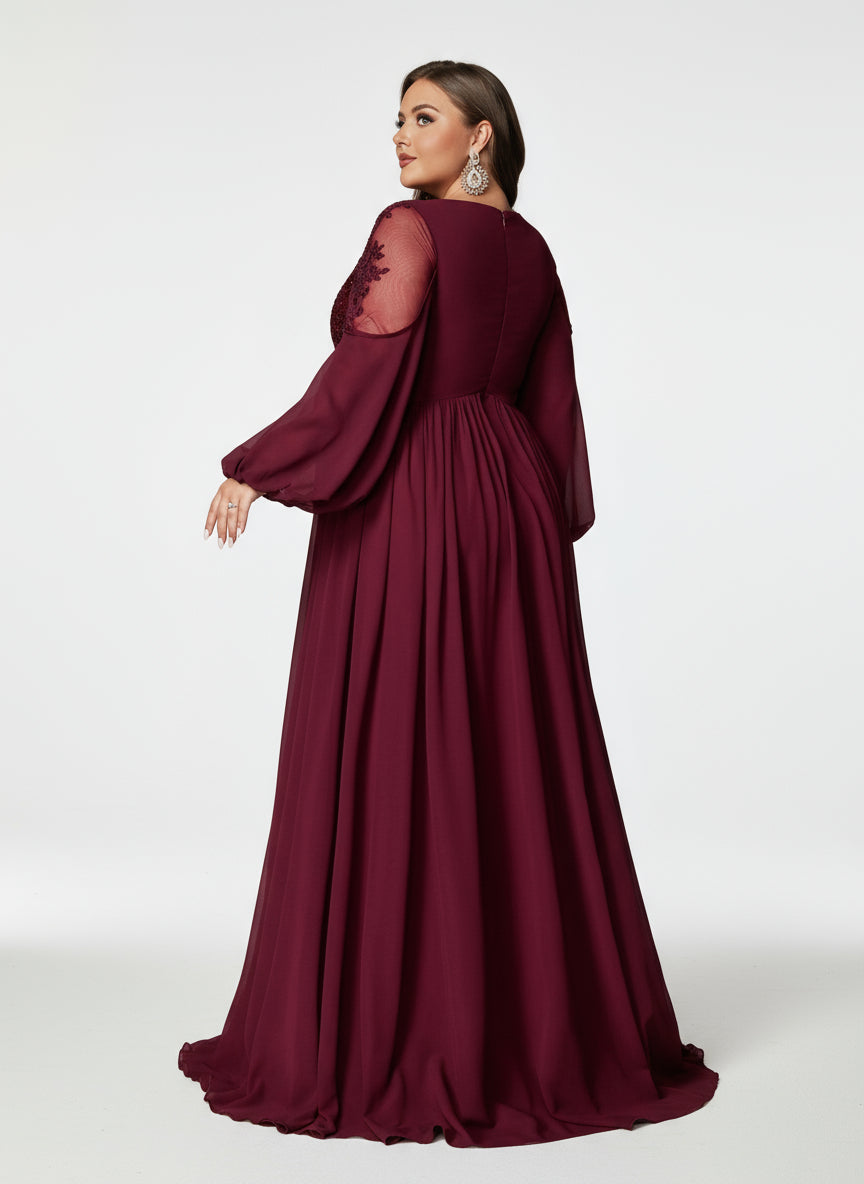 Stalluxe | Elegantes Abendkleid mit Stickerei, Tiefem V-Ausschnitt und Langarm