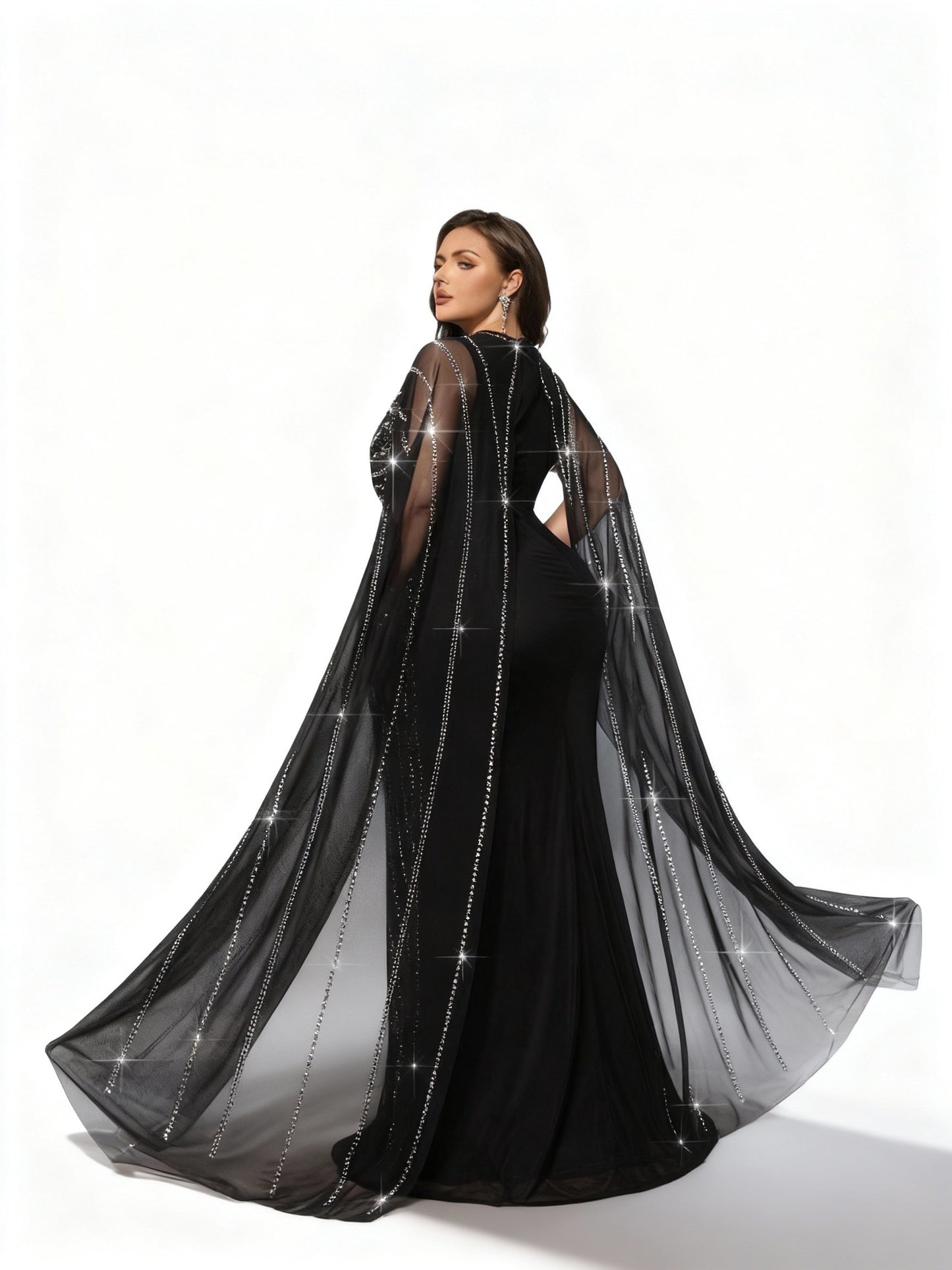 Stalluxe | Schwarzes Abendkleid in Übergröße mit Strass, Mesh und Fledermausärmeln