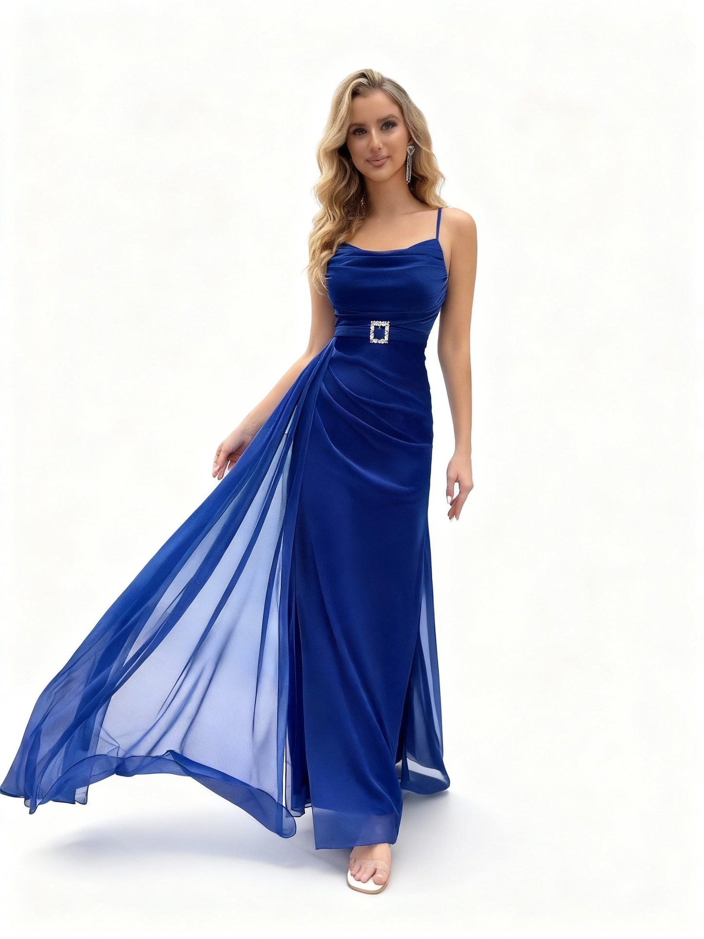 Stalluxe | Blaues Brautjungfernkleid mit Schlitz