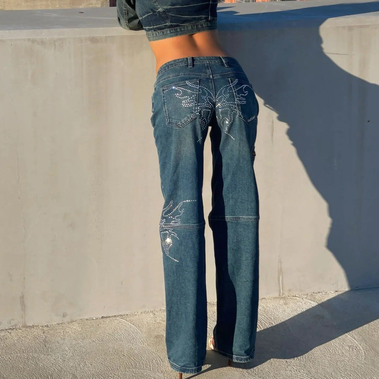 Damen Denim-Hose mit einzigartigen Strass-Applikationen Stalluxe
