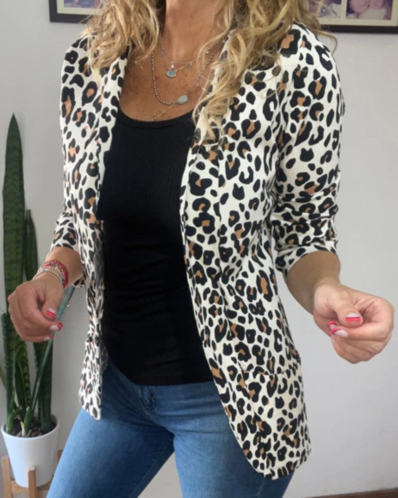 Damen modischer Blazer im Animal-Print Stalluxe