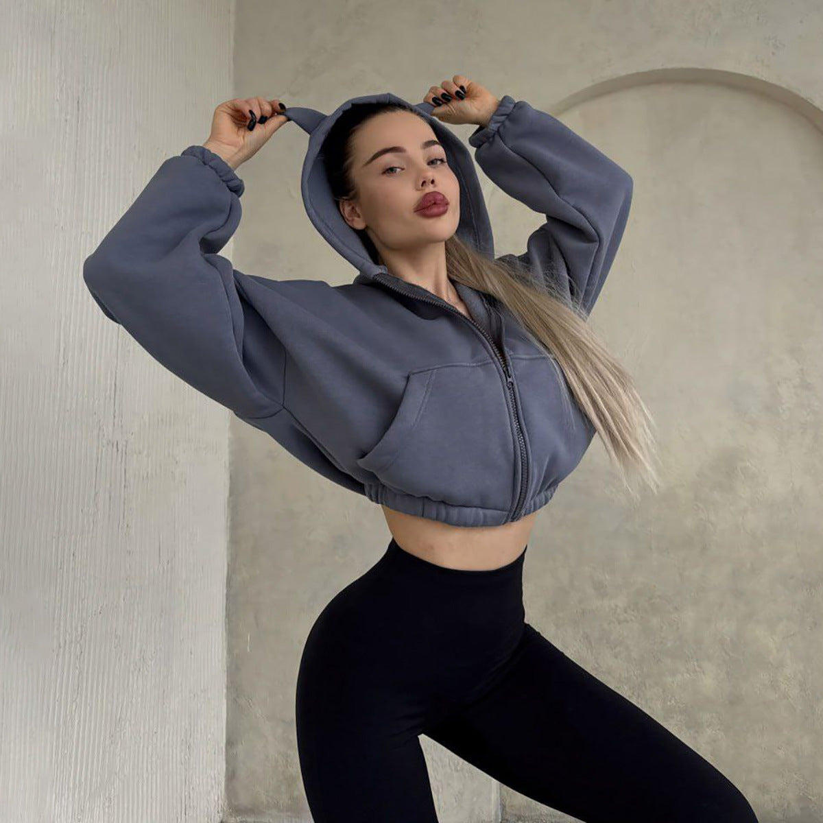 Damen cropped Kapuzenjacke mit einzigartigem Ohren-Design Stalluxe