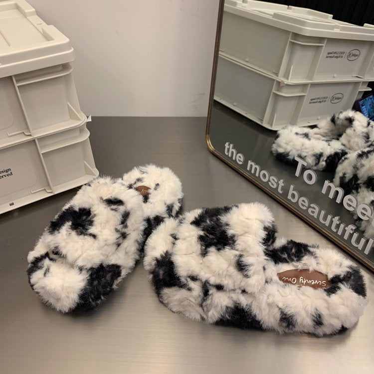 Damen Flauschige Pantoletten mit modischem Tierfell-Design Stalluxe