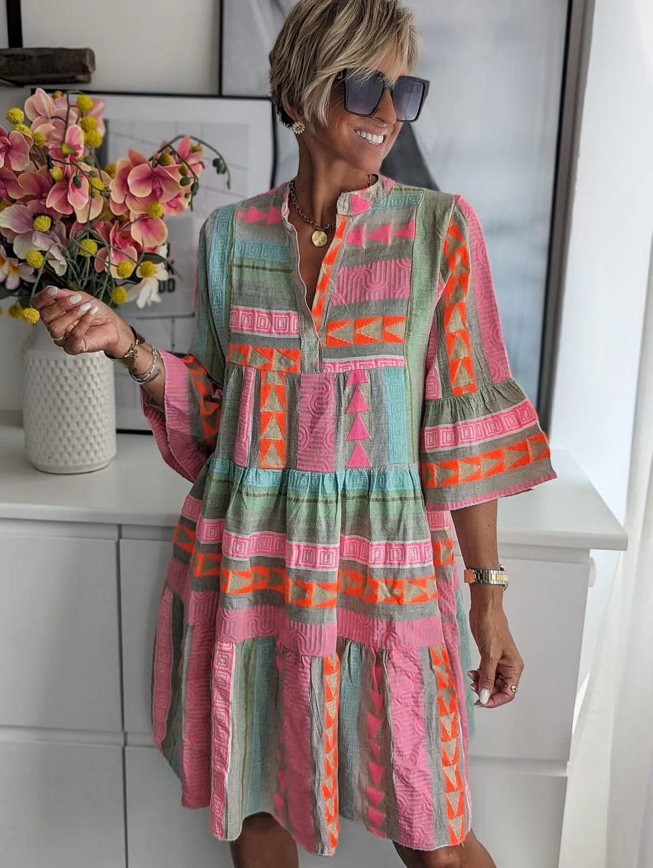 Damen luftiges Boho-Kleid mit eingewebten Mustern und kurzen Ärmeln Stalluxe