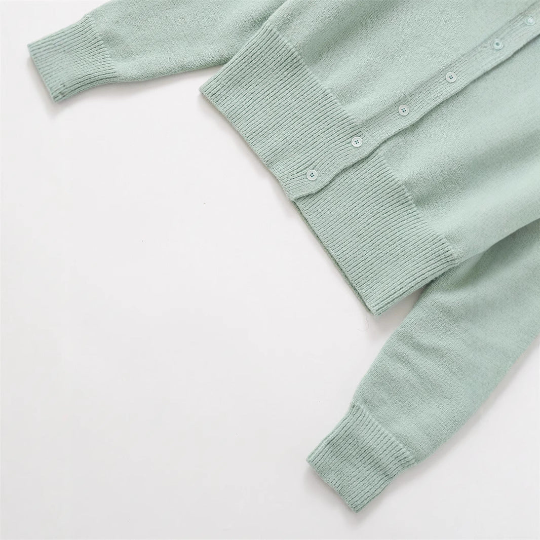 Damen Kurze Strickjacke mit Knopfverschluss und Rippdetails Stalluxe