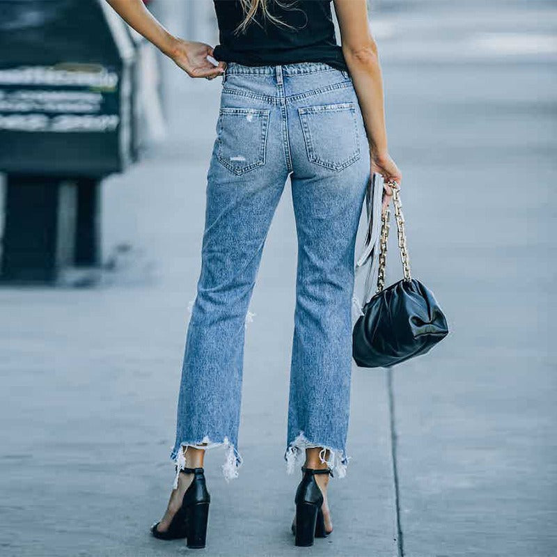 Damen high-waisted Jeans mit fransigen Details und modischen Rissen Stalluxe