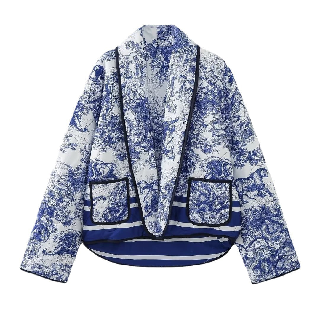 Damen Oversized Steppjacke mit floralem Muster und kontrastierenden Details Stalluxe