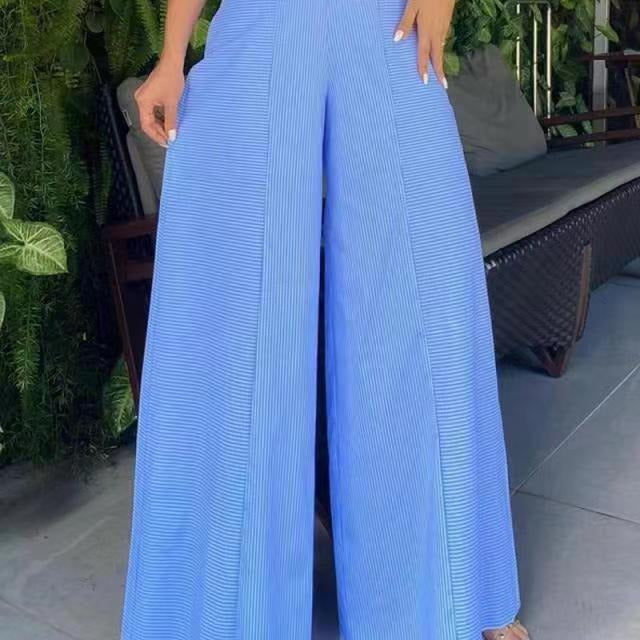 Damen Weit geschnittenes Jumpsuit mit Cut-Out und raffiniertem Design Stalluxe