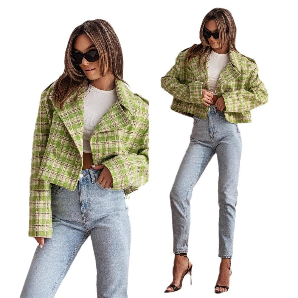 Damen Karierte Jacke im lässigen Crop-Style mit breitem Revers und Knopfdetails Stalluxe