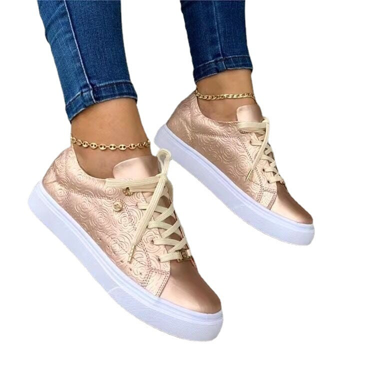 Damen Sneakers mit stilvollem Blütenmuster und glamourösen Akzenten Stalluxe