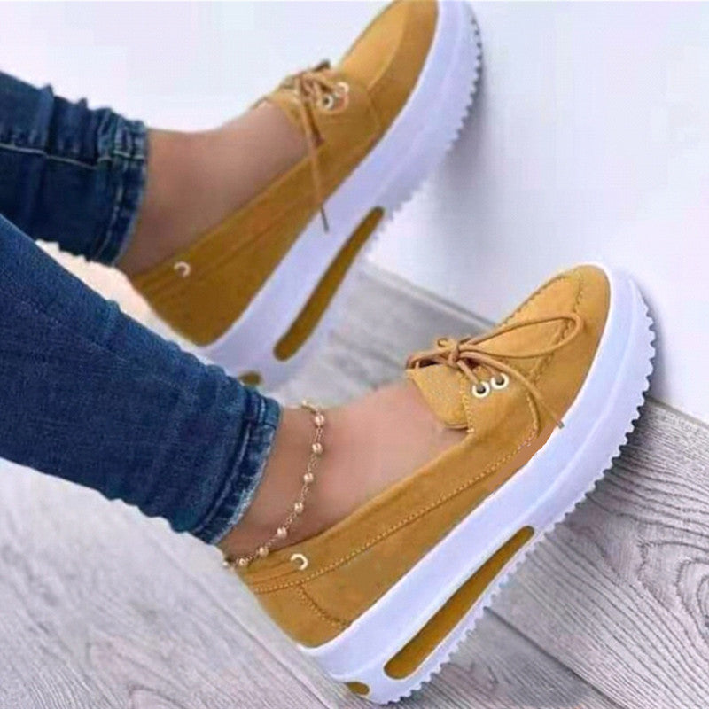 Damen Slipper mit modischen Details und rutschfester Sohle Stalluxe