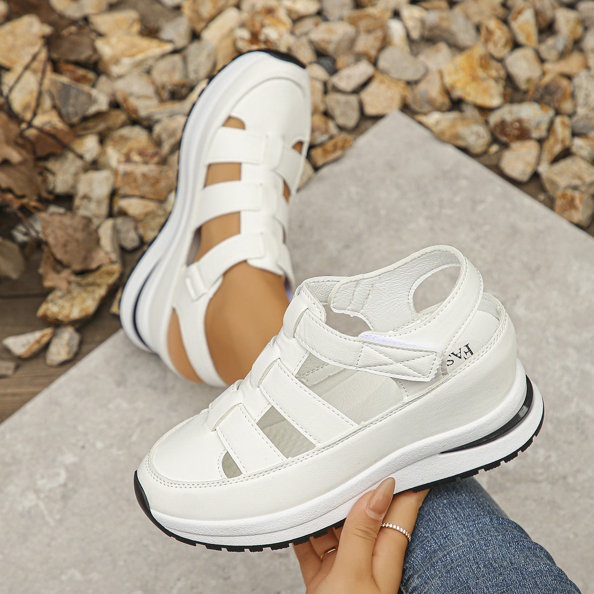 Damen Sportliche Sandalen mit modischem Riemendesign und bequemer Plateausohle Stalluxe
