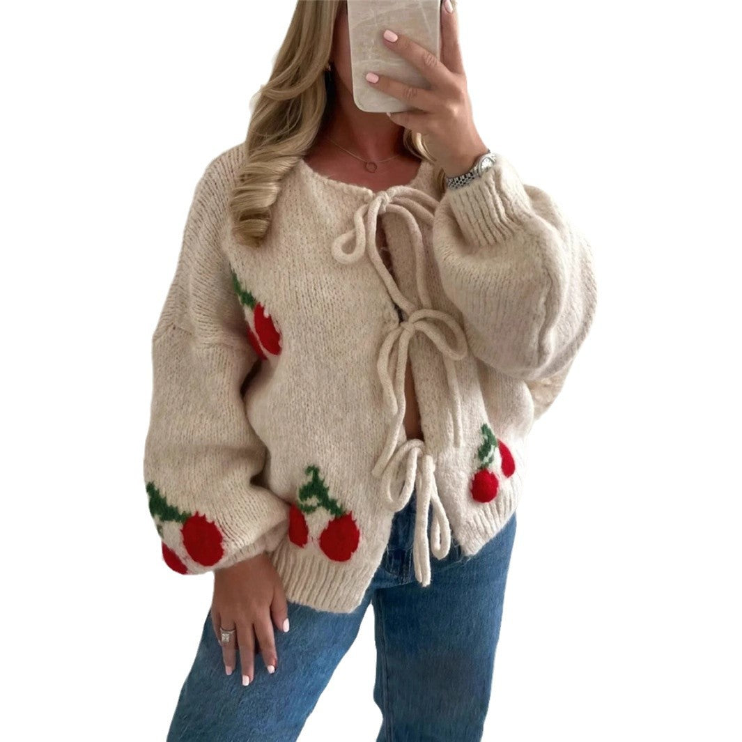 Damen Strickjacke mit verspieltem Kirschmotiv und dekorativen Schleifen Stalluxe