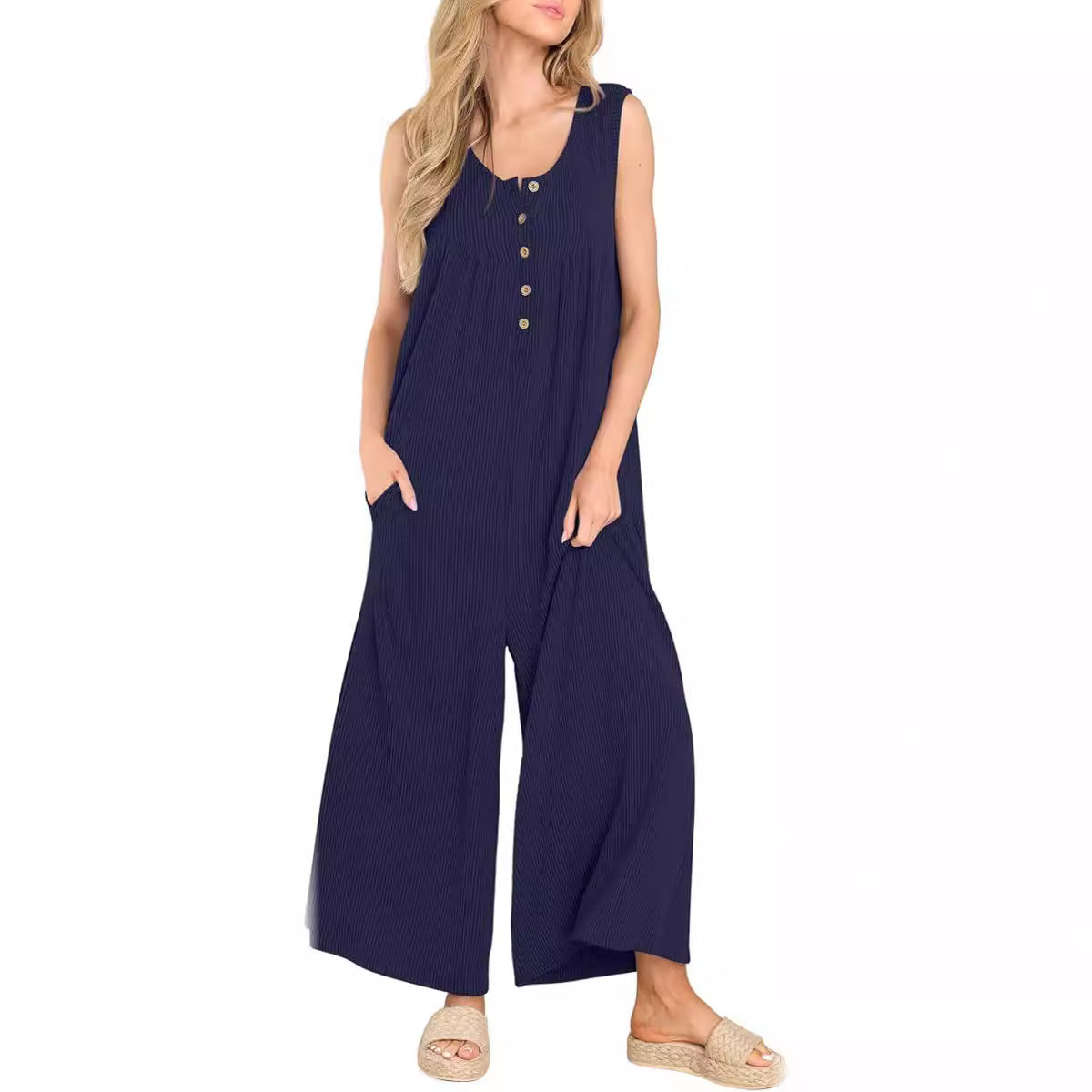 Damen Luftige Jumpsuit mit Knopfdetails und Taschen Stalluxe