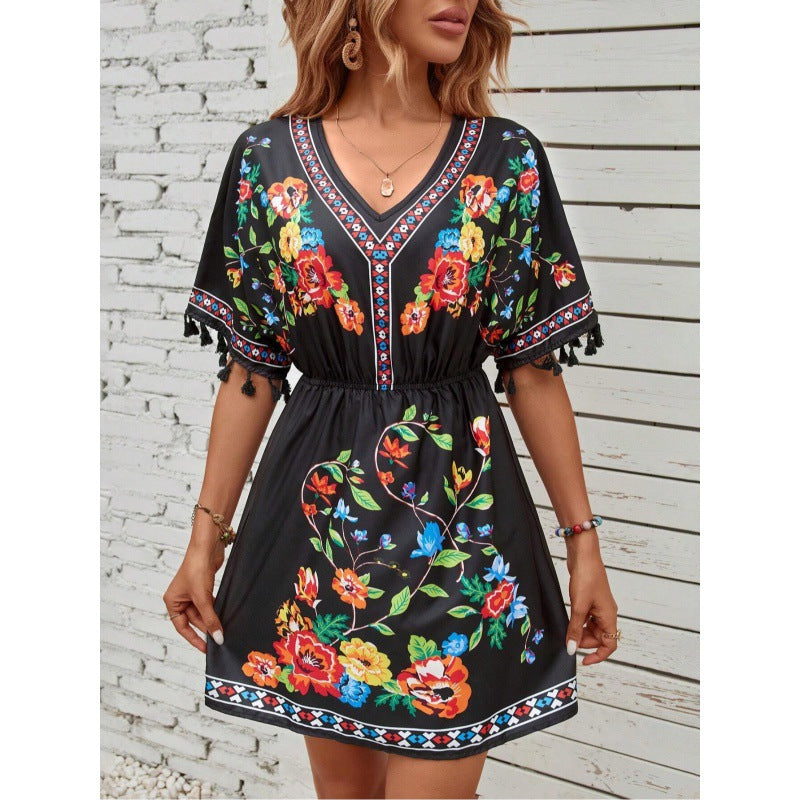 Damen Freizeitkleid mit floralem Design und fransigen Ärmeln Stalluxe