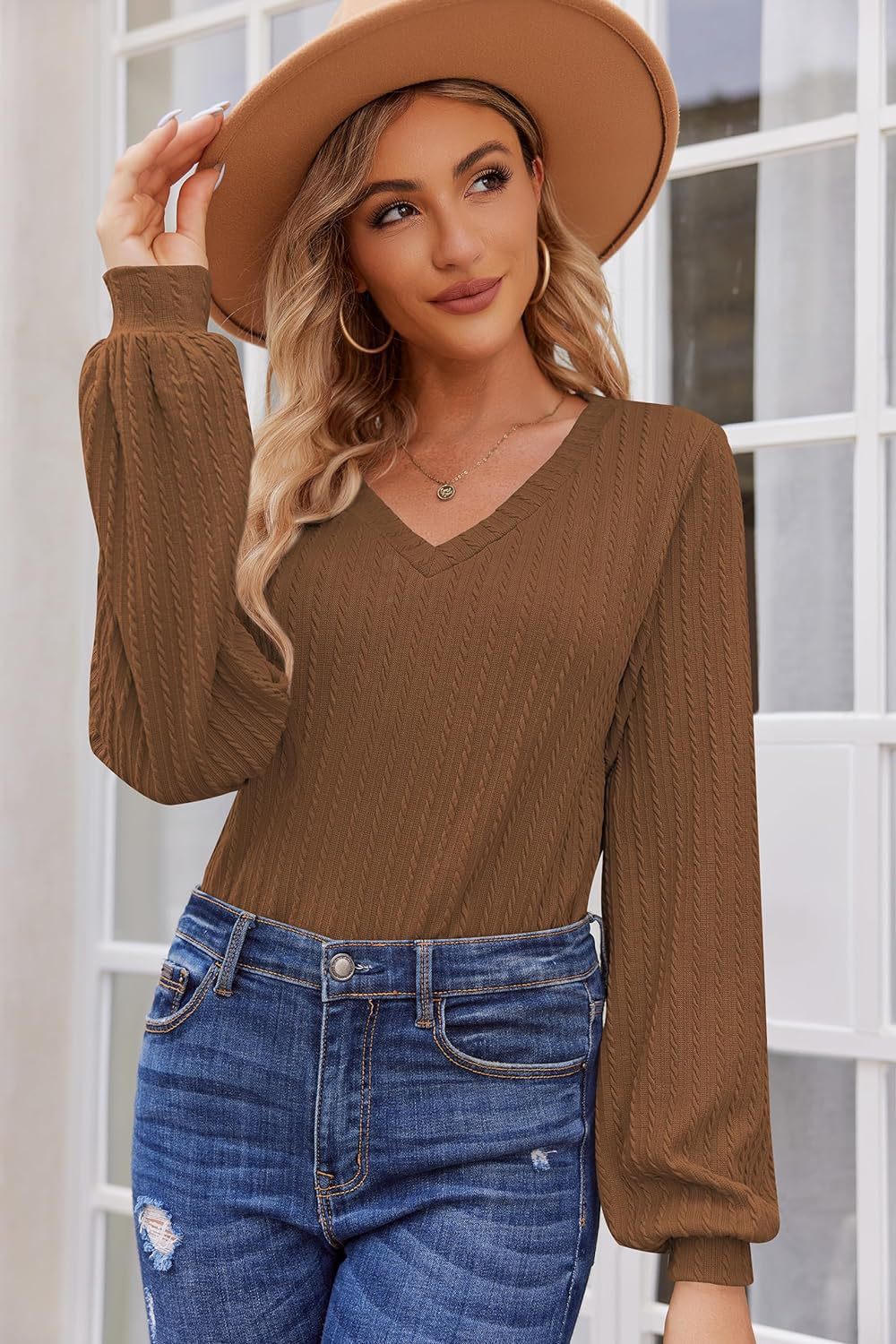 Damen Strickbluse mit feiner Rippstruktur und lässigem V-Ausschnitt Stalluxe