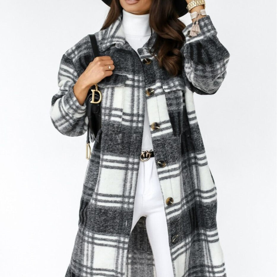Damen Karierter Wollmantel mit Knopfdetails und praktischen Taschen Stalluxe