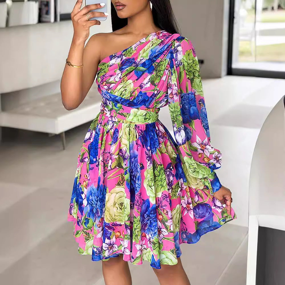 Damen Ein-Schulter Kleid mit voluminösen Ärmeln und floralem Design Stalluxe