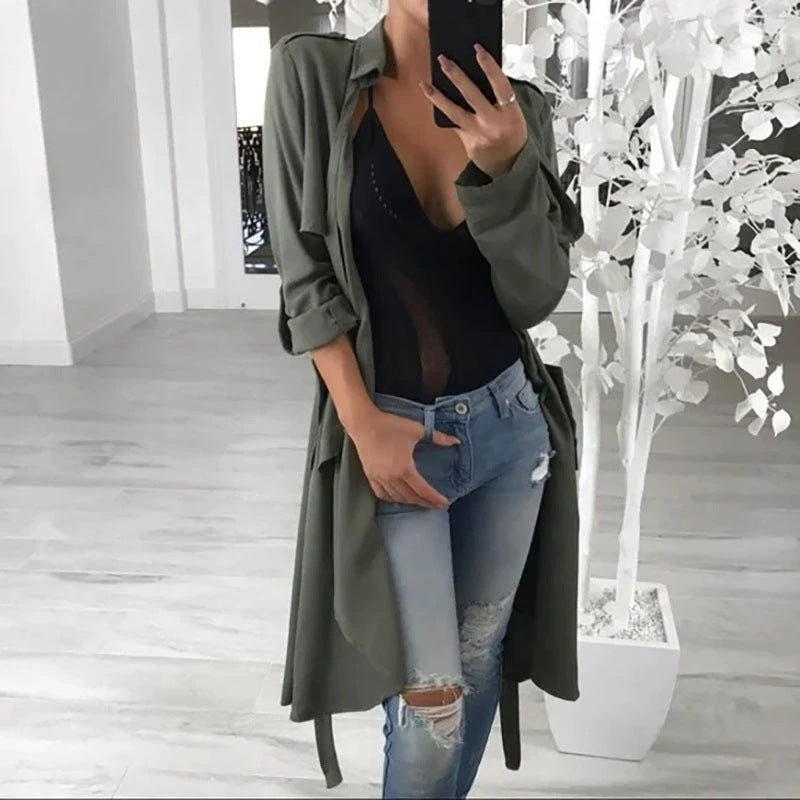 Damen Longparka im Casual-Stil mit gefüttertem Design und praktischen Taschen Stalluxe