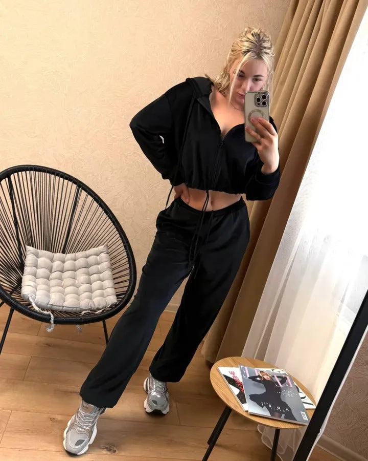 Damen lässiger Hoodie mit hohem Bund und passenden Freizeikhosen Stalluxe