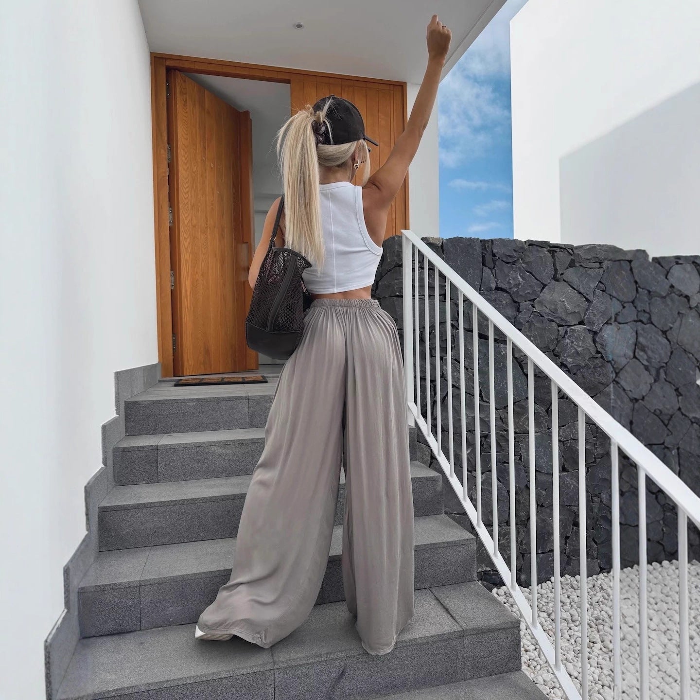 Damen lockere Palazzo-Hose aus leichtem Material Stalluxe