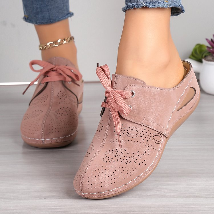 Damen atmungsaktive Sneaker mit nostalgischem Design und feiner Perforation Stalluxe