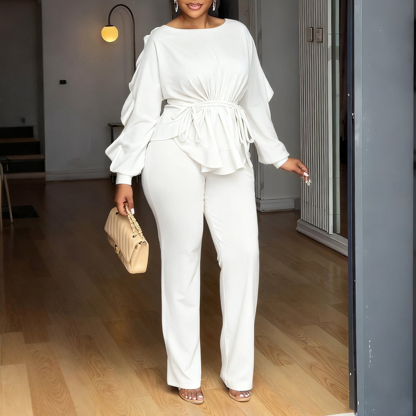 Damen Elegant geschnittenes Jumpsuit mit Rüschendetails und tailliertem Schnitt Stalluxe