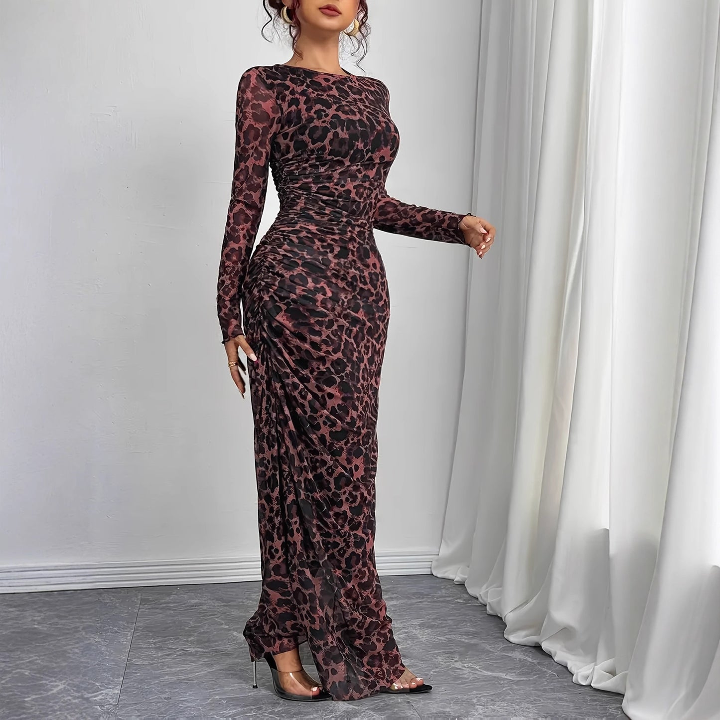 Damen Maxikleid mit Leo-Muster und figurformendem Schnitt Stalluxe
