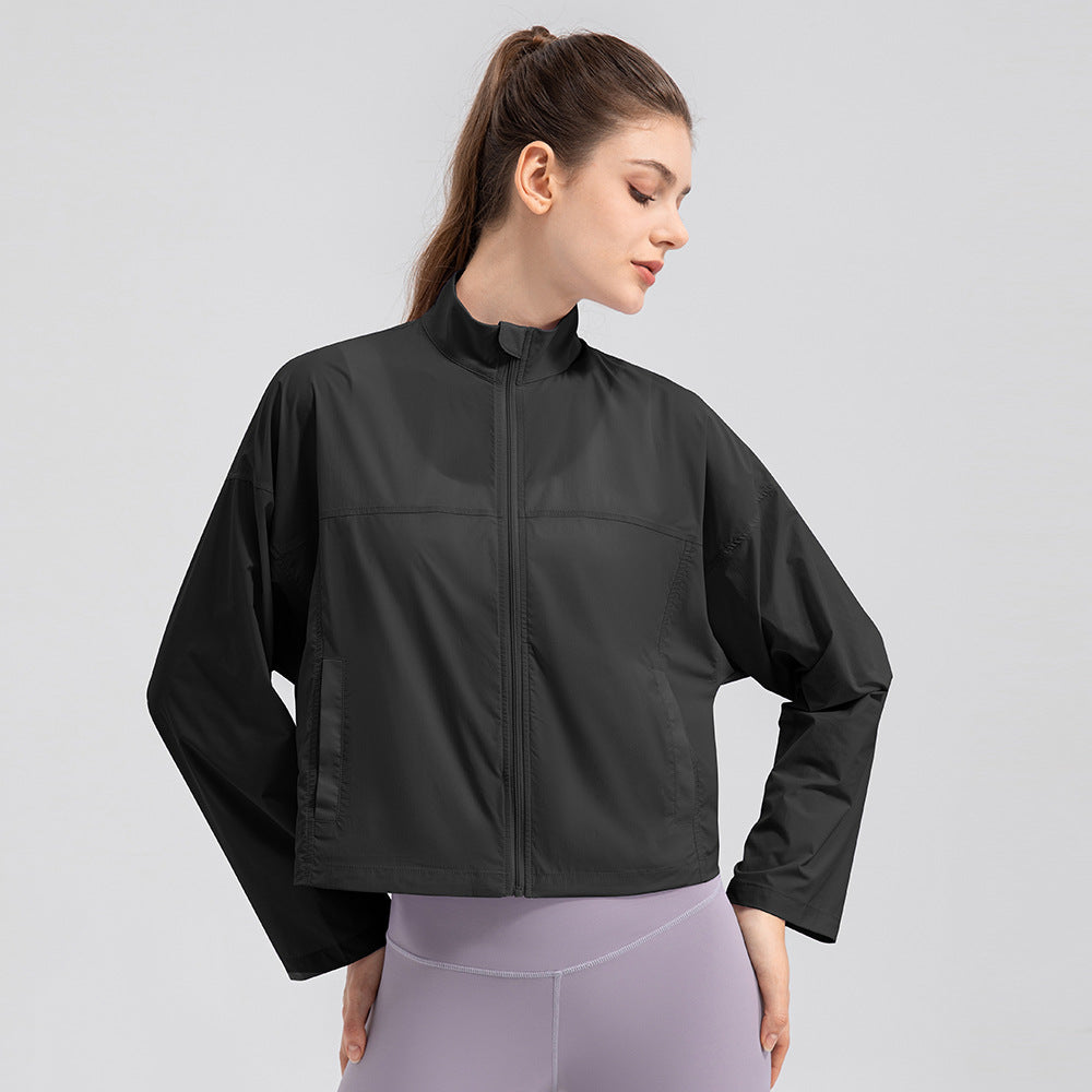 Damen Leichte Trainingsjacke mit Stehkragen und atmungsaktiven Einsätzen Stalluxe