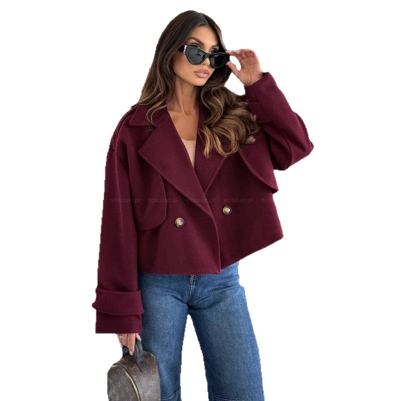 Damen modische Kurzjacke mit oversized Schnitt und auffälligen Knopfdetails Stalluxe