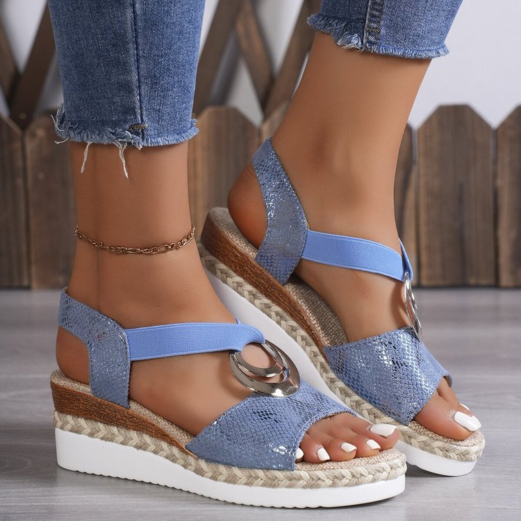 Damen Wedge-Sandalen mit modischer Schnalle und gepolstertem Fußbett Stalluxe