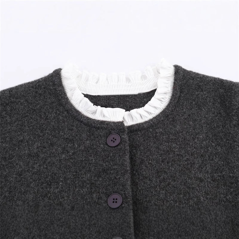 Damen modische Strickjacke mit Rüschendetails und Knopfverschluss Stalluxe