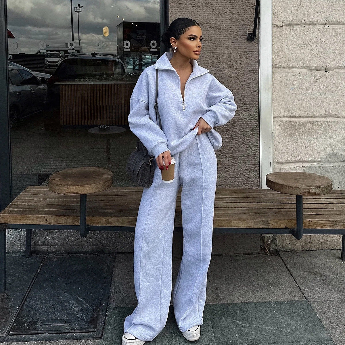 Damen Sportlicher Fleece-Trainingsanzug mit hohem Stehkragen und Reißverschluss Stalluxe
