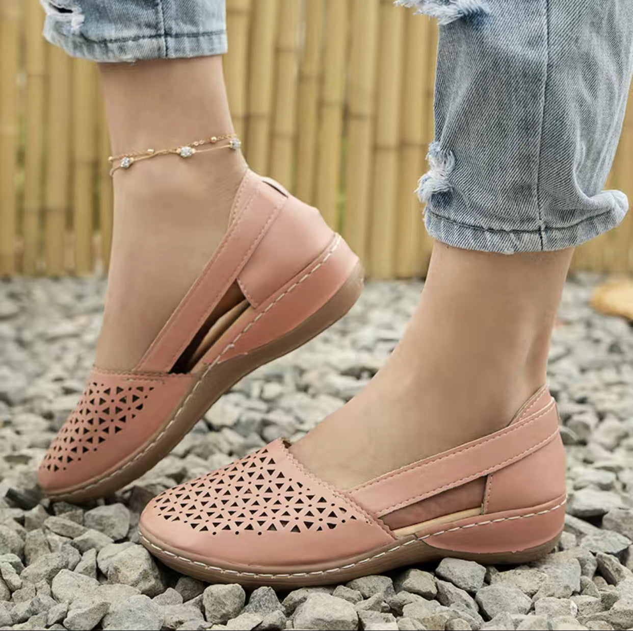 Damen Elegante und atmungsaktive Ballerinas mit kunstvollem Perforationsdesign Stalluxe