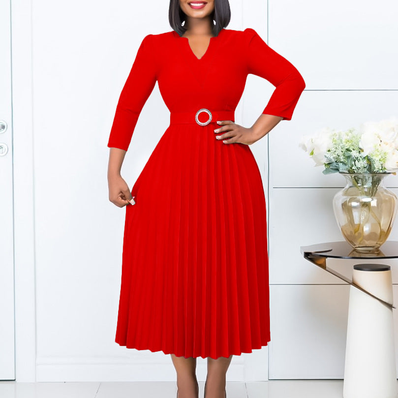 Damen Plissiertes Abendkleid mit detailgetreuem Gürtel Stalluxe