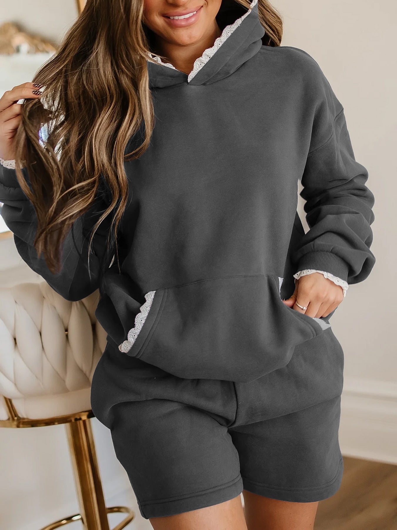 Damen Lässiges Hoodie-Set mit dekorativem Spitzensaum Stalluxe