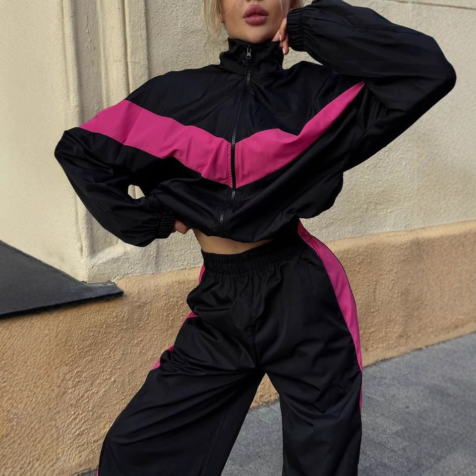 Damen sportlicher Funktionsanzug mit hohem Kragen und elastischen Bündchen Stalluxe