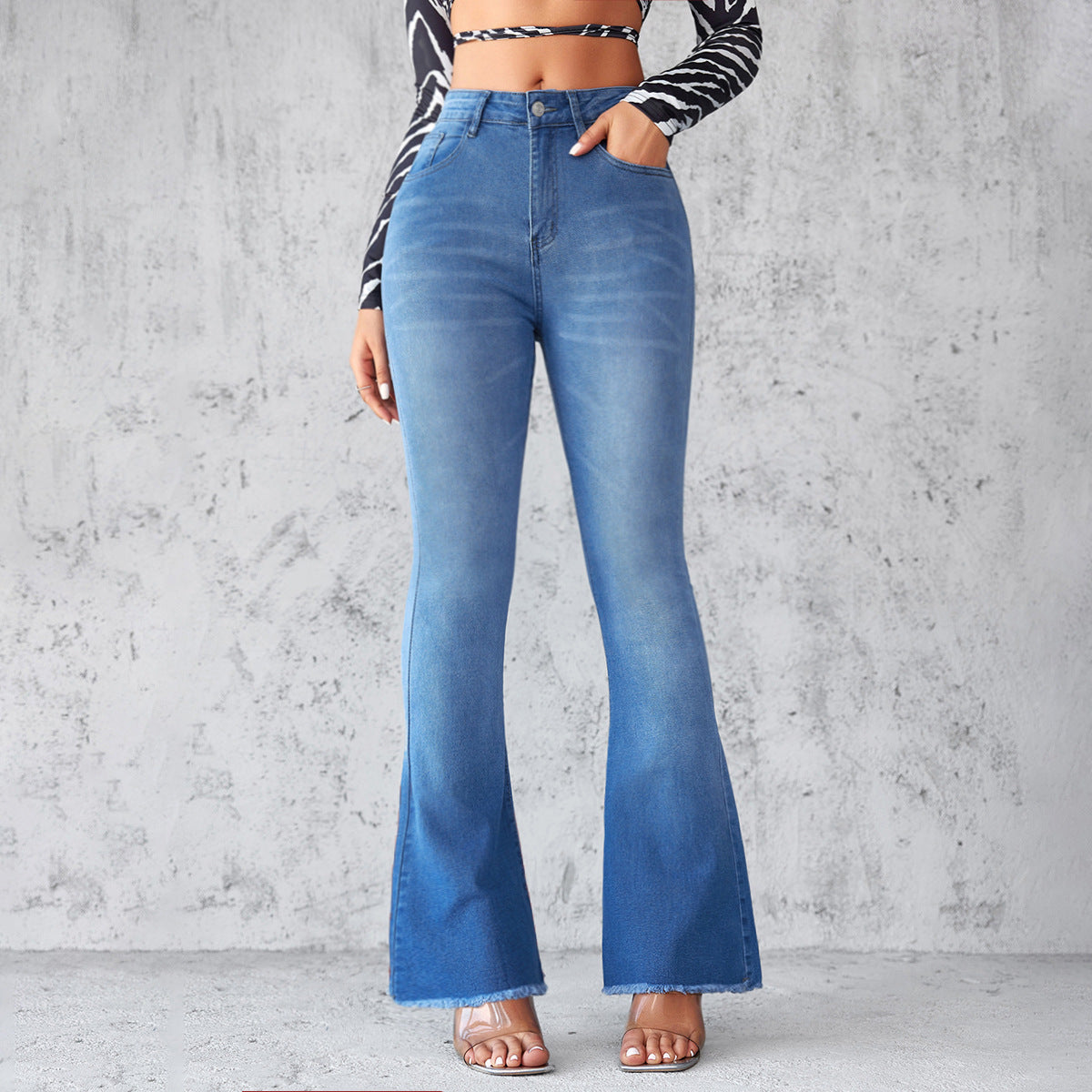Damen Flared Jeans mit hohen Bund und ausgefranstem Saum Stalluxe