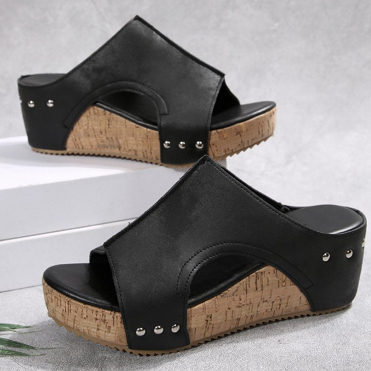 Damen Wedge-Sandalen mit bequemem Korkfußbett und modischem Riemendesign Stalluxe