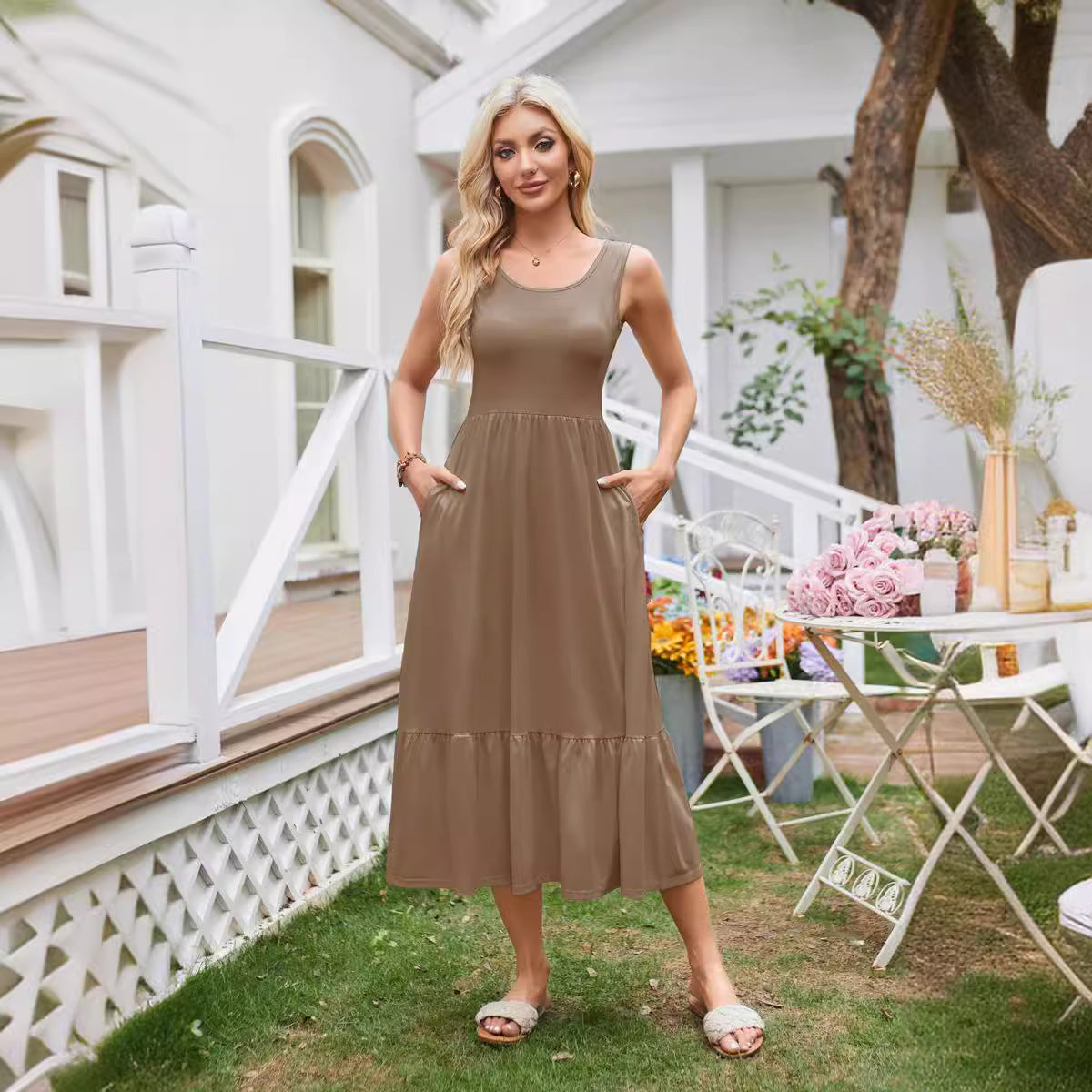 Damen Maxikleid mit praktischen Taschen und fließendem Rock Stalluxe