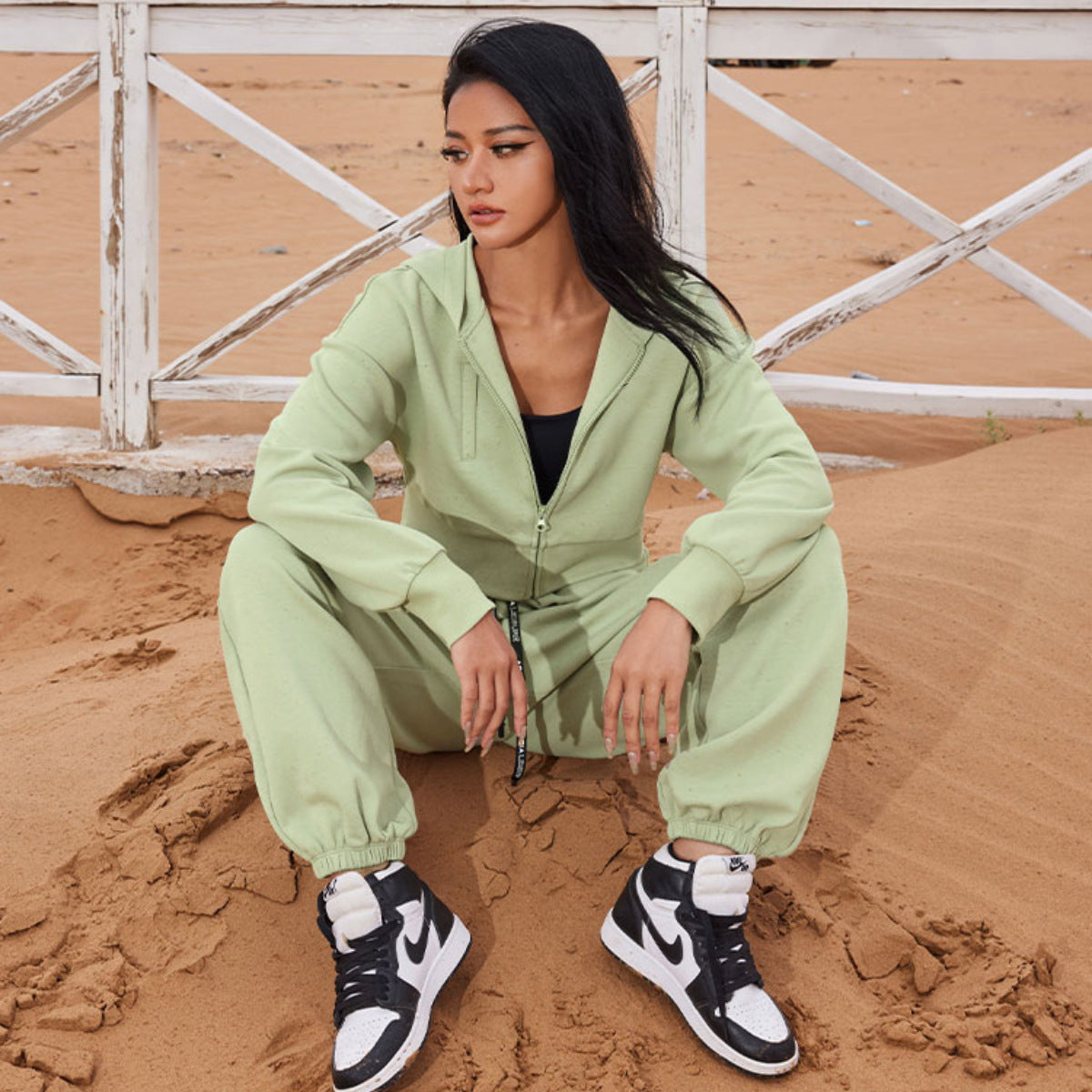 Damen lässiger Cropped Hoodie und Jogginghose mit Gummizug Stalluxe