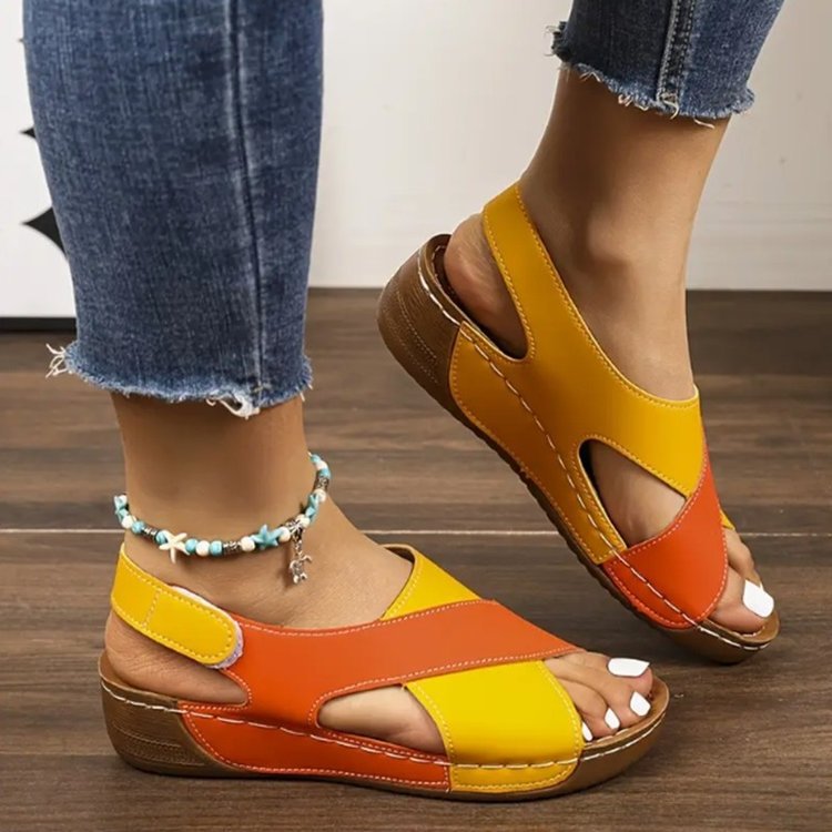 Damen elegante Resort-Sandalen mit bequemer Fußsohle und modischem Verschlusssystem Stalluxe