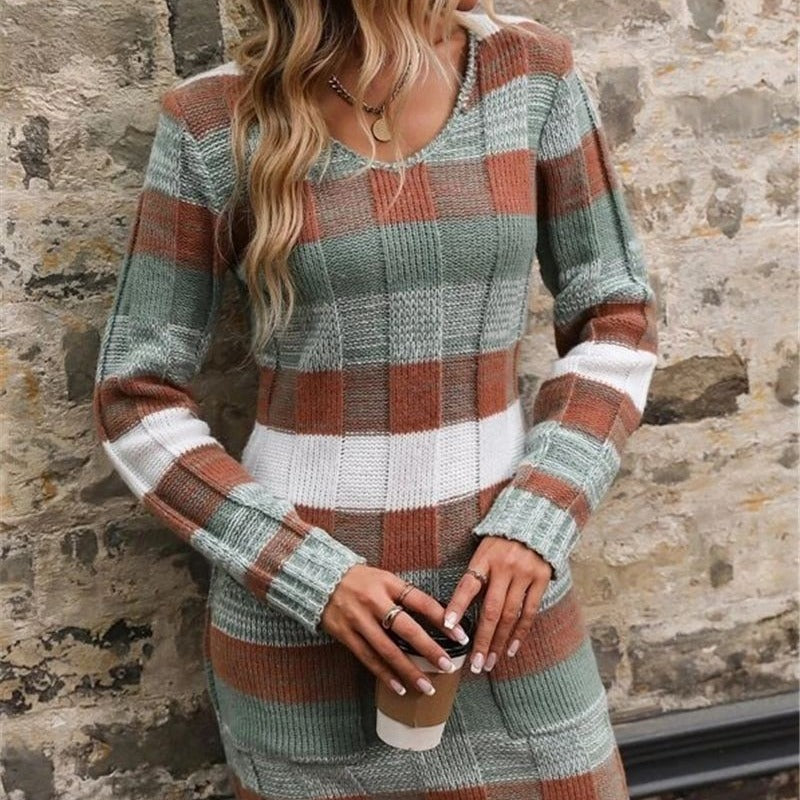 Damen Strickkleid im modernen Karomuster mit aufgesetzten Taschen Stalluxe