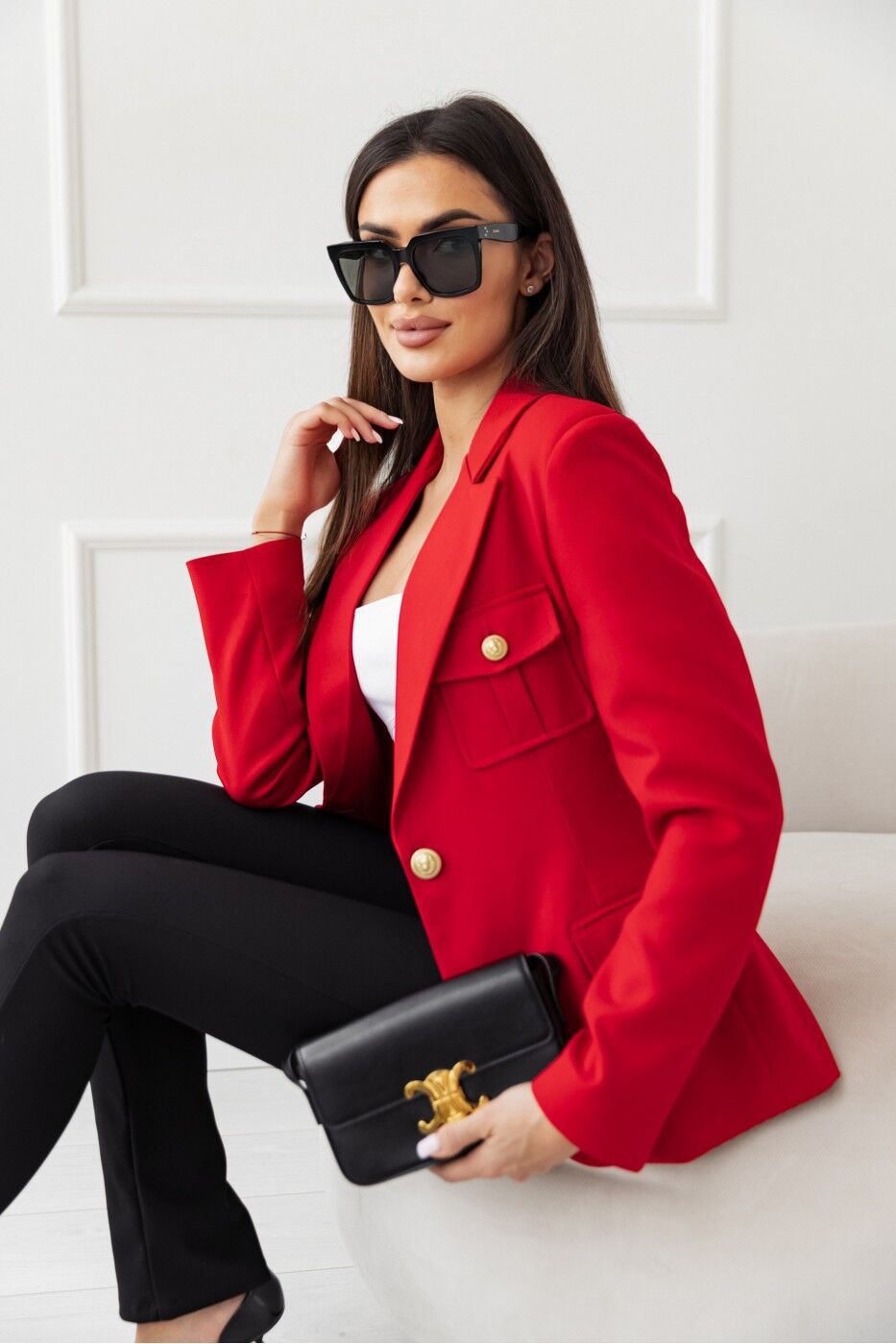 Damen Modischer Blazer mit aufgesetzten Taschen und eleganten Knopfdetails Stalluxe