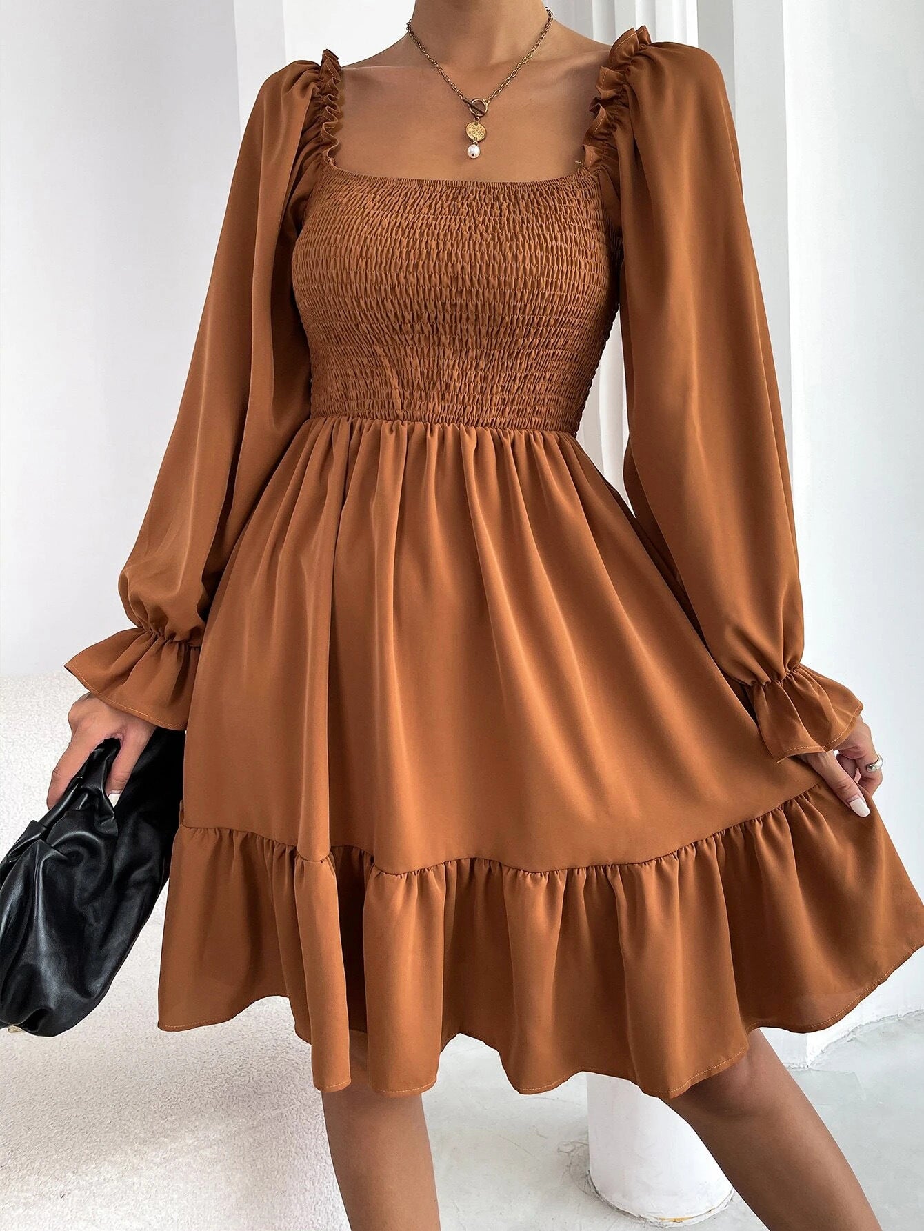 Damen Puffärmel Kleid mit Rüschendetails und elastischem Oberteil Stalluxe
