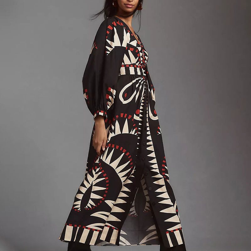 Damen Maxikleid mit ausgefallenem geometrischem Muster und eleganter Knopfleiste Stalluxe